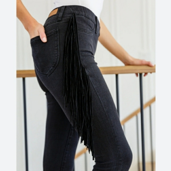 Judy Blue Black Fringe Jeans size 9/29 - Picture 4 of 9